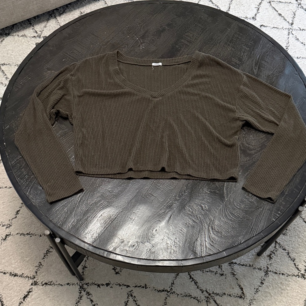 Garage Green Ribbed V-Neck Crop Top